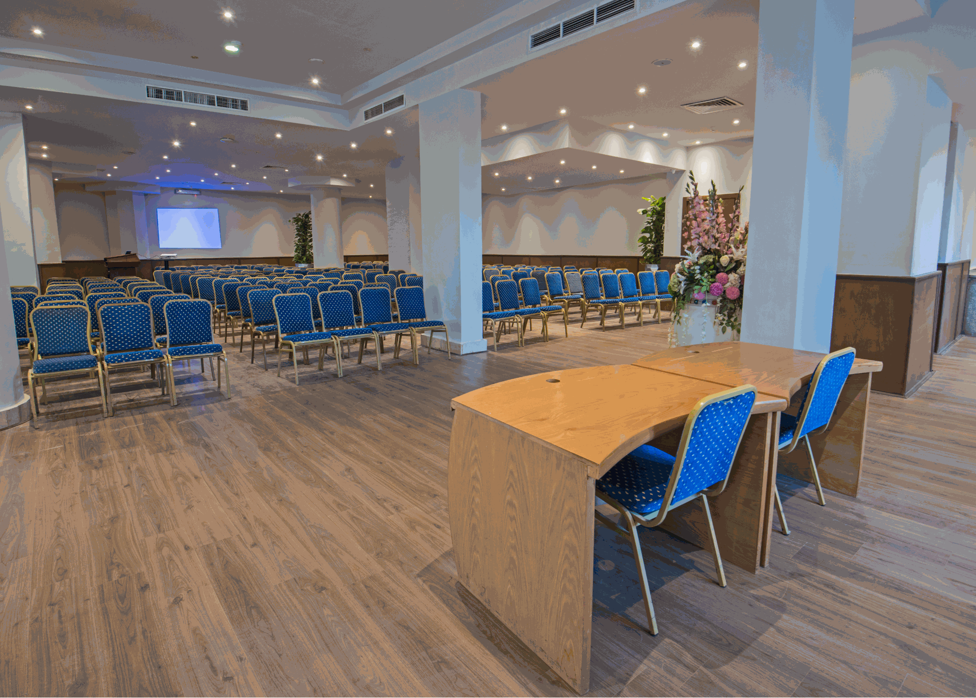 "Les Meilleures Salles pour Organiser une Assemblée Générale de Copropriété à Fréjus Saint-Raphaël"